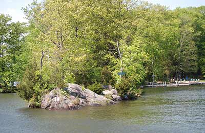 Holiday Point on candlewood lake